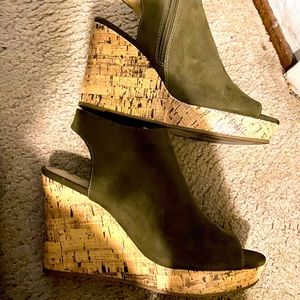 Army green wedge sandals with ankle strap